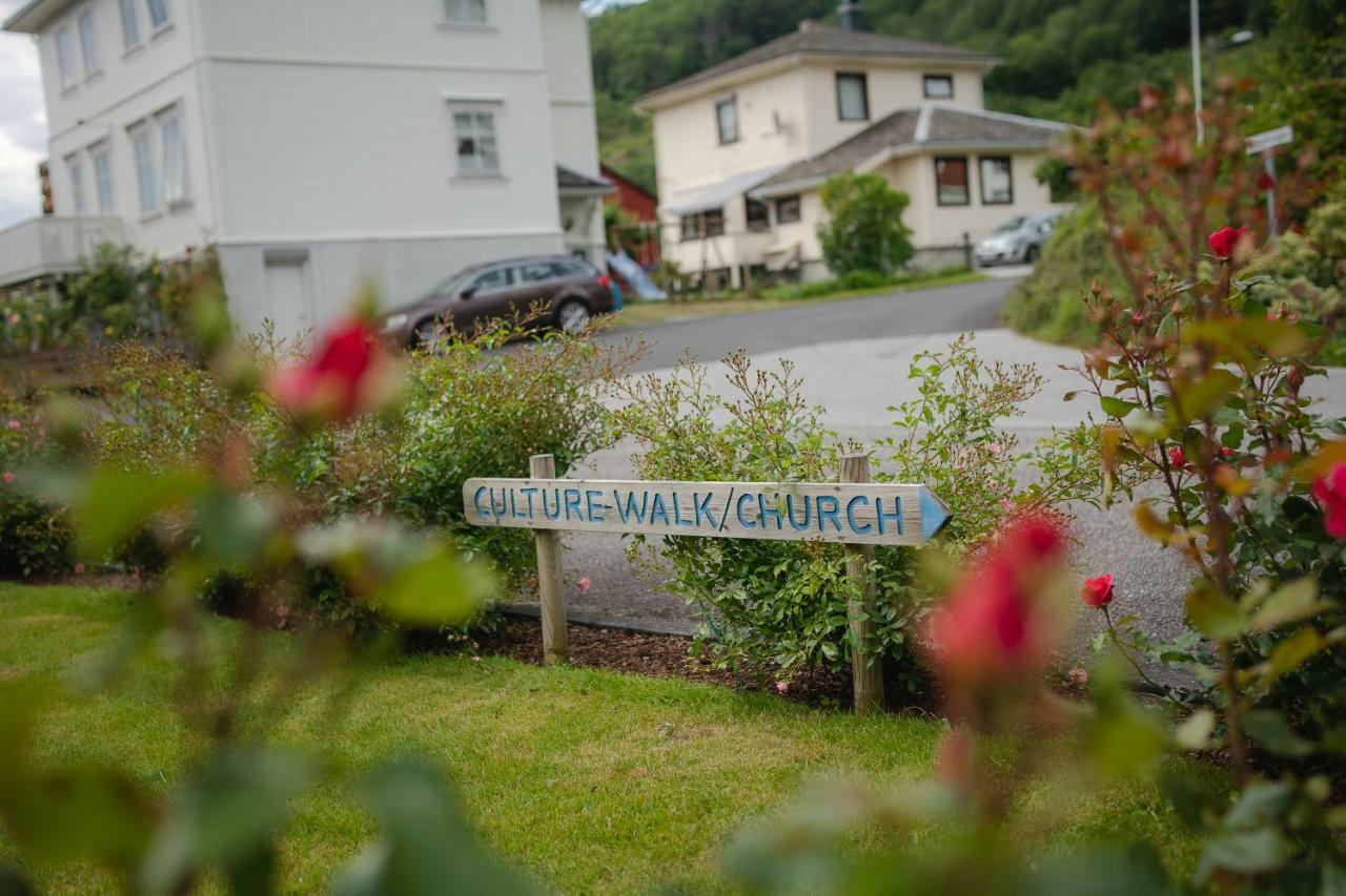 Leikanger Fjordhotel - Unike Hoteller ภายนอก รูปภาพ