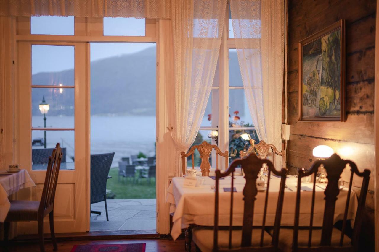Leikanger Fjordhotel - Unike Hoteller ภายนอก รูปภาพ